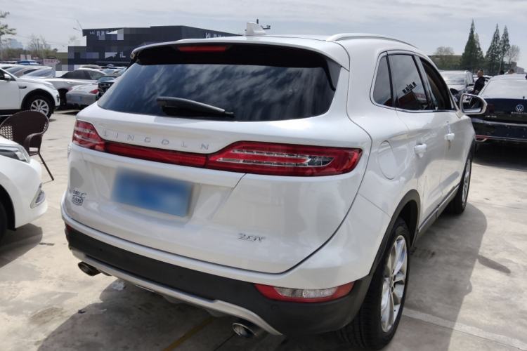 Used Lincoln MKC 2018 2.0T Two-Wheel Drive Luxury Edition Rear Right 45 Deg