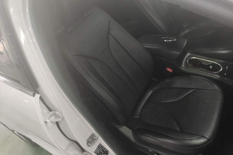 Used Lincoln MKC 2018 2.0T Four-Wheel Drive Zunya Edition Right Front Seat