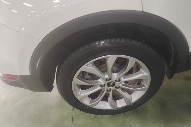Used Lincoln MKC 2018 2.0T Four-Wheel Drive Zunya Edition Right Rear Wheel Hub