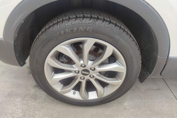 Used Lincoln MKC 2018 2.0T Two-Wheel Drive Luxury Edition Right Rear Wheel Hub