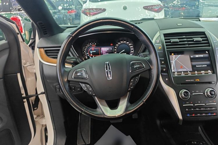 Used Lincoln MKC 2018 2.0T Two-Wheel Drive Luxury Edition Steering Wheel