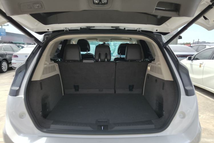 Used Lincoln MKC 2018 2.0T Two-Wheel Drive Luxury Edition Trunk