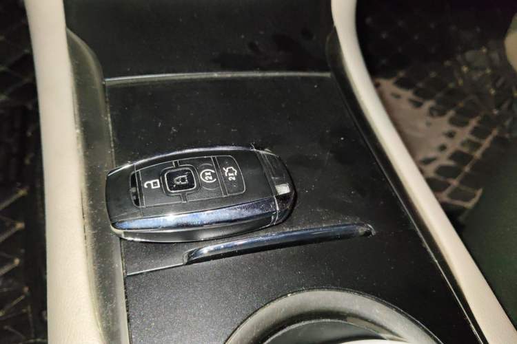 Used Lincoln MKC 2018 2.0T Four-Wheel Drive Zunya Edition Vehicle Key