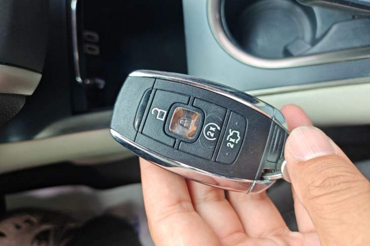 Used Lincoln MKC 2018 2.0T Two-Wheel Drive Luxury Edition Vehicle Key