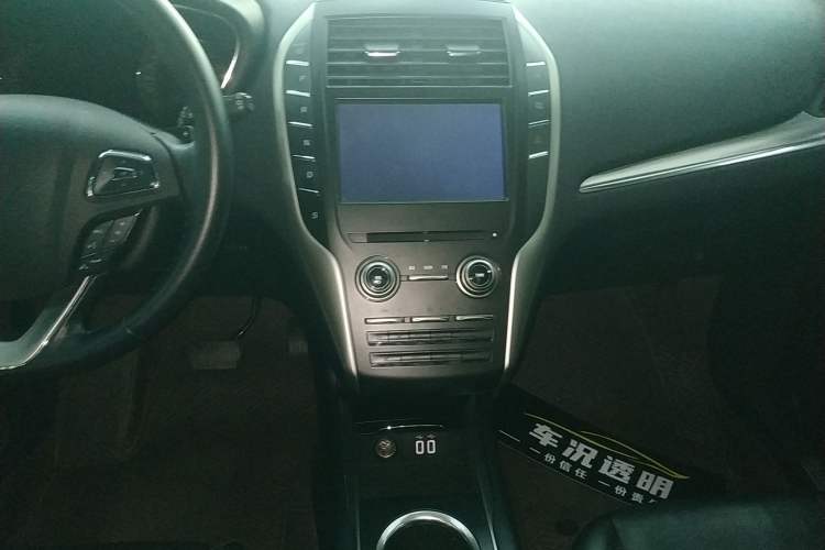 Used Lincoln MKC 2019 2.0T Two-Wheel Drive Luxury Edition China VI Standard Audio And AC Panel