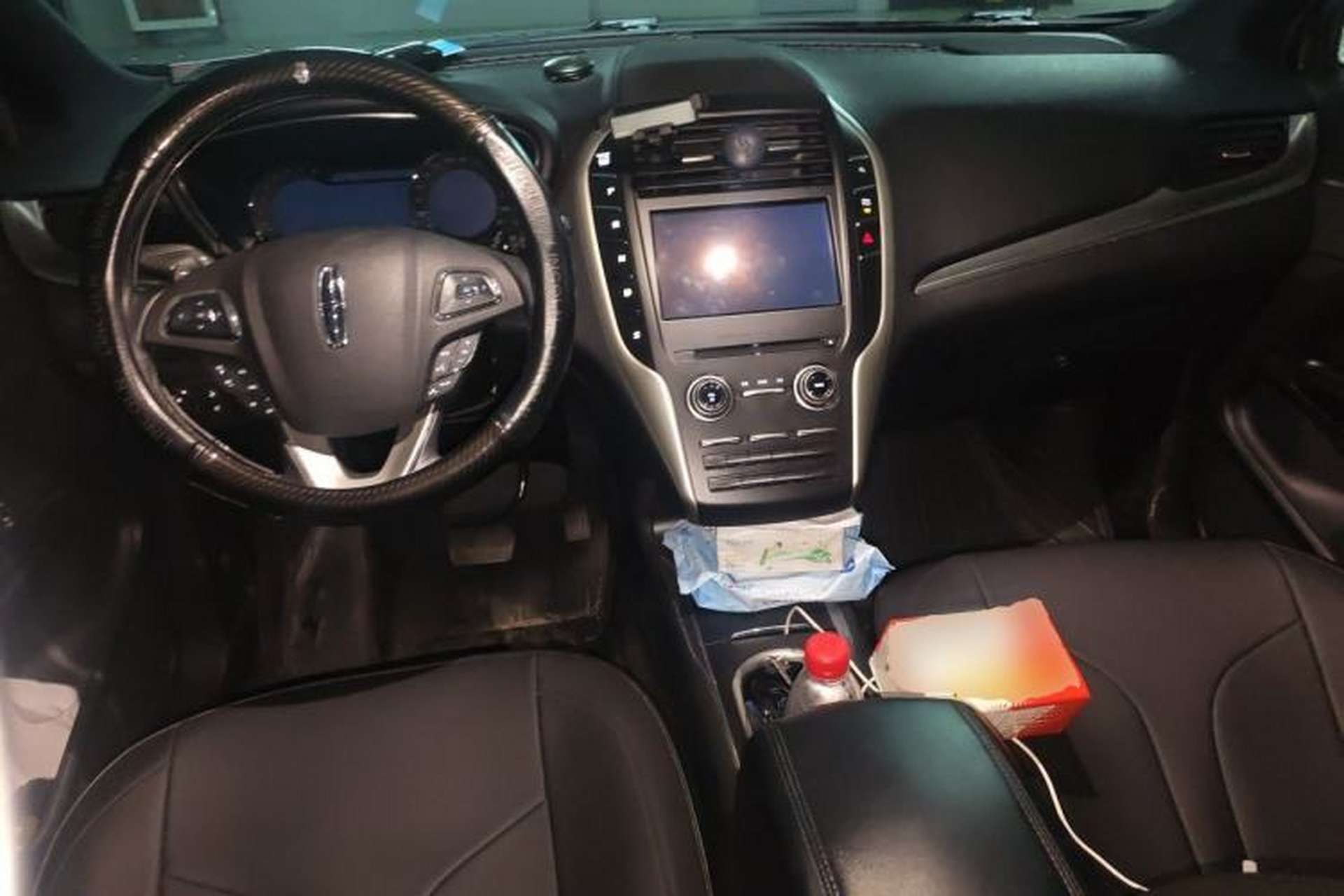 Used Lincoln MKC 2019 2.0T Two-Wheel Drive Luxury Edition China V Standard Center Console