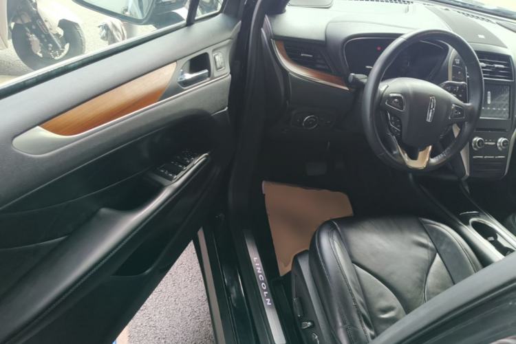 Used Lincoln MKC 2019 2.0T Four-Wheel Drive Luxury Edition China VI Standard Driver Seat