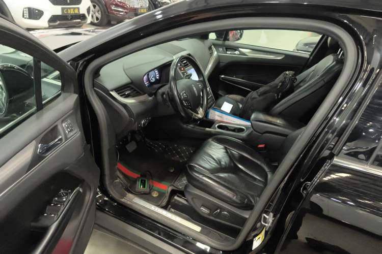 Used Lincoln MKC 2019 2.0T Two-Wheel Drive Luxury Edition China VI Standard Driver Seat