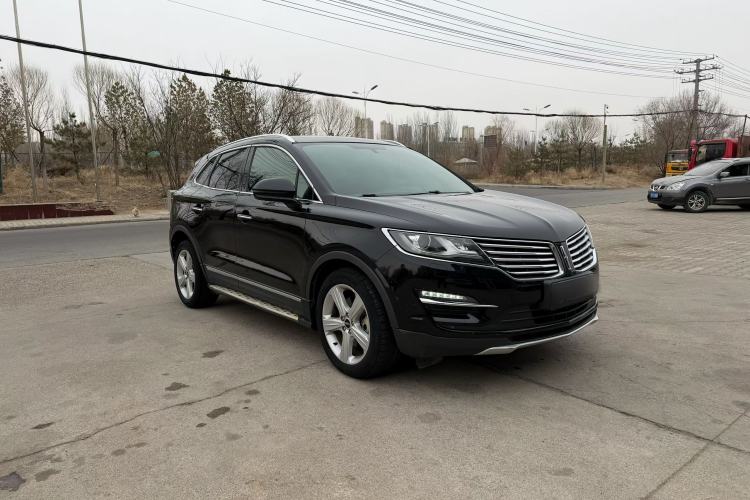 Used Lincoln MKC 2019 2.0T Two-Wheel Drive Luxury Edition China VI Standard Exterior 3