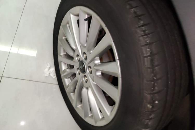 Used Lincoln MKC 2019 2.0T Two-Wheel Drive Luxury Edition China VI Standard Exterior 5