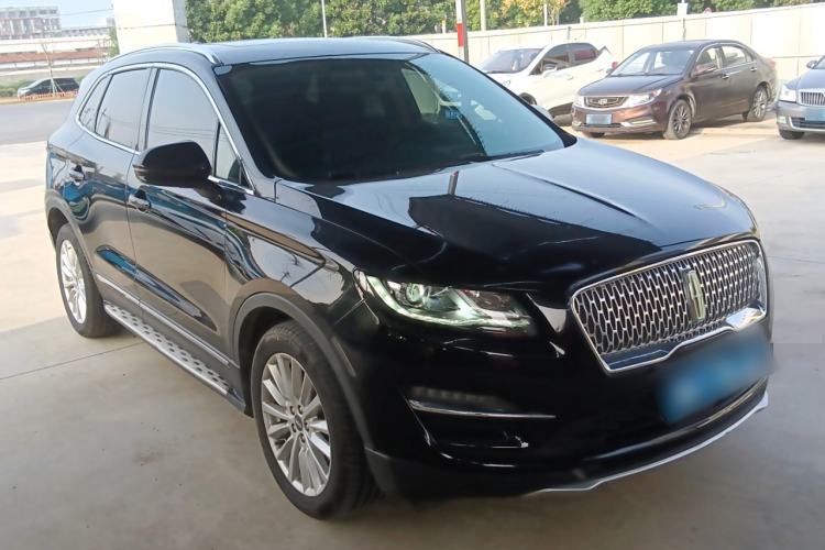 Used Lincoln MKC 2019 2.0T Two-Wheel Drive Luxury Edition China VI Standard Front Right 45 Deg