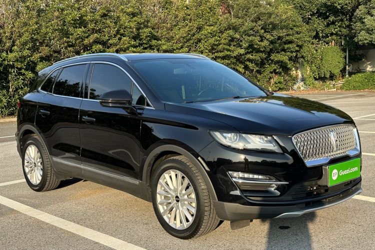 Used Lincoln MKC 2019 2.0T Two-Wheel Drive Luxury Edition China VI Standard Front Right 45 Deg