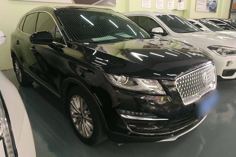 Used Lincoln MKC 2019 2.0T Two-Wheel Drive Luxury Edition China VI Standard Front Right 45 Deg