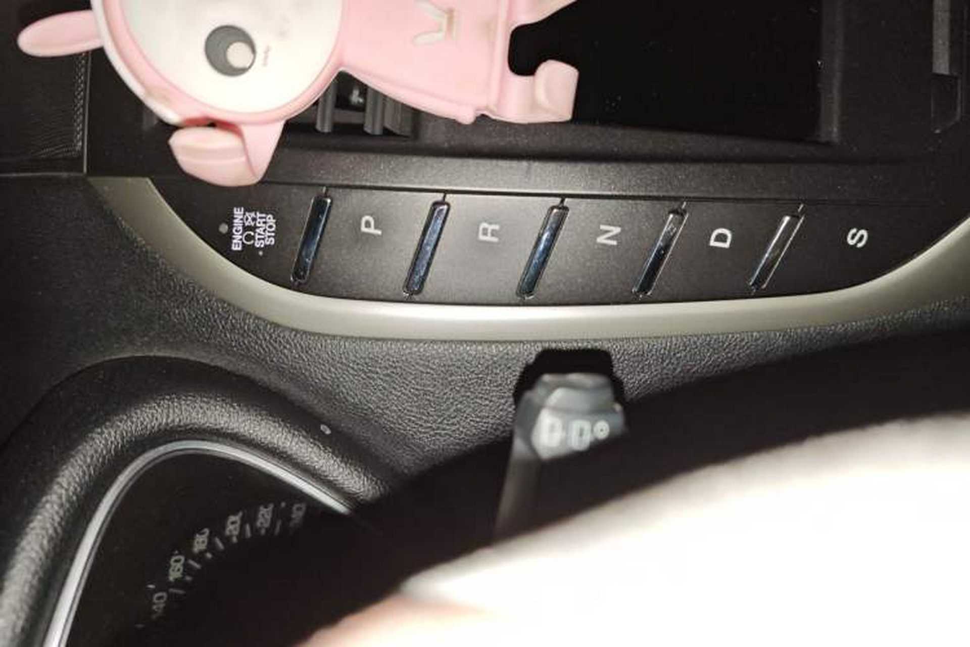 Used Lincoln MKC 2019 2.0T Two-Wheel Drive Zunya Version China VI Standard Gear Lever