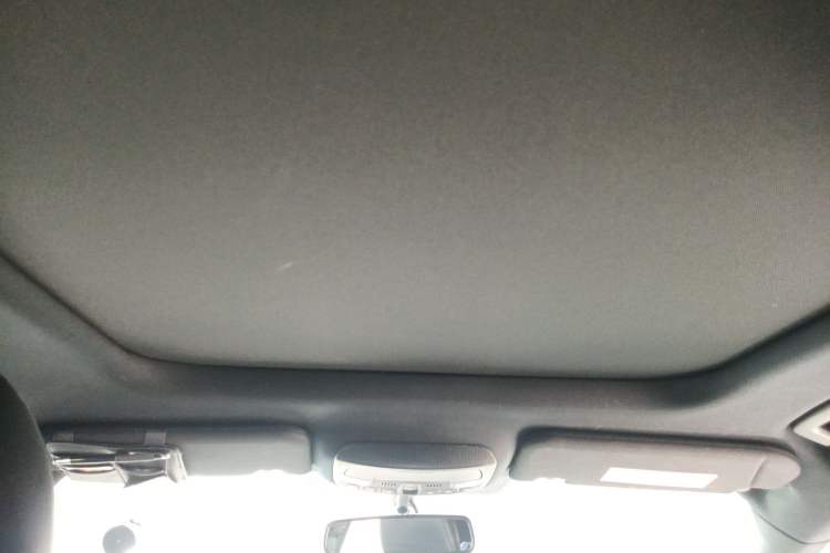 Used Lincoln MKC 2019 2.0T Two-Wheel Drive Luxury Edition China VI Standard Headliner