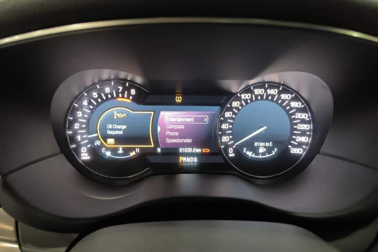 Used Lincoln MKC 2019 2.0T Two-Wheel Drive Luxury Edition China VI Standard Instrument Cluster