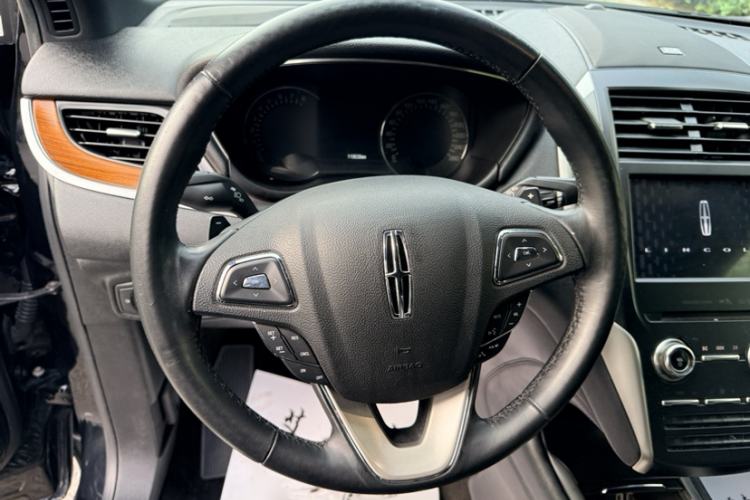 Used Lincoln MKC 2019 2.0T Four-Wheel Drive Luxury Edition China VI Standard Interior 10