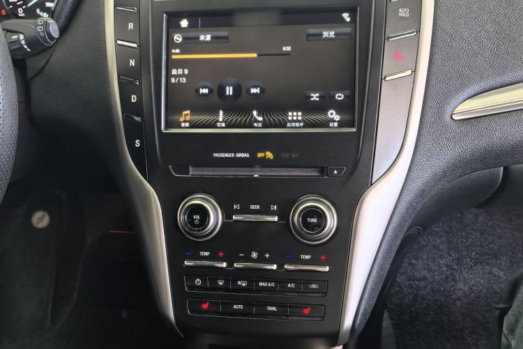 Used Lincoln MKC 2019 2.0T Two-Wheel Drive Luxury Edition China VI Standard Interior 7