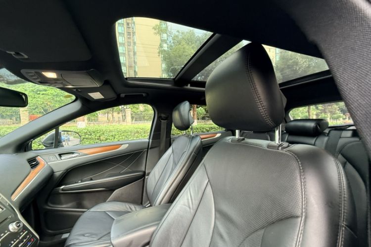 Used Lincoln MKC 2019 2.0T Four-Wheel Drive Luxury Edition China VI Standard Interior 9