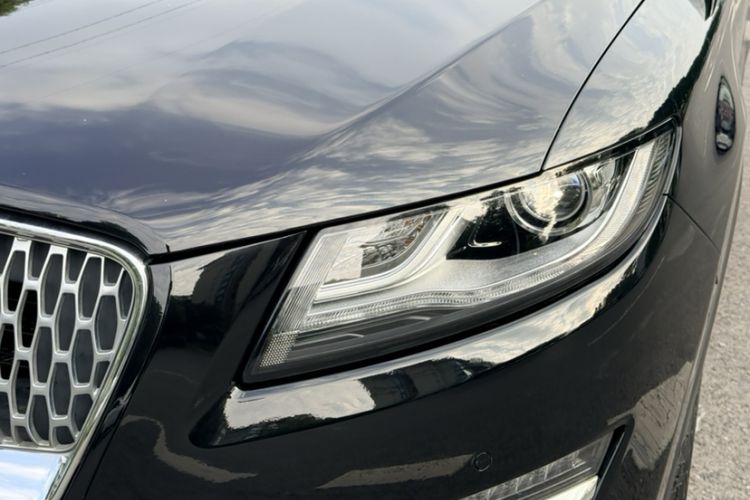 Used Lincoln MKC 2019 2.0T Four-Wheel Drive Luxury Edition China VI Standard Left Front Headlight