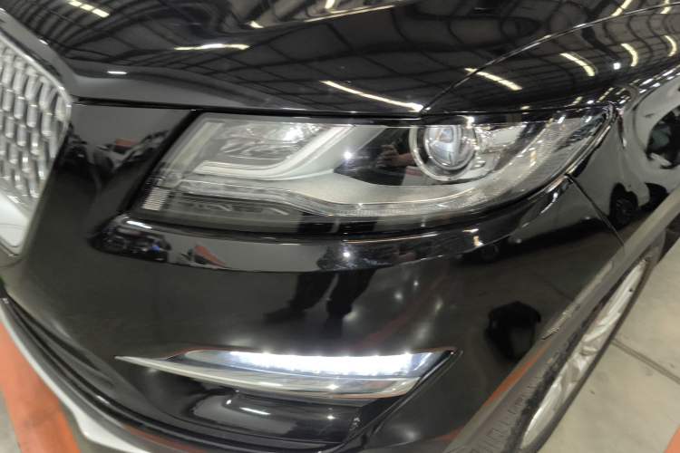 Used Lincoln MKC 2019 2.0T Two-Wheel Drive Luxury Edition China VI Standard Left Front Headlight