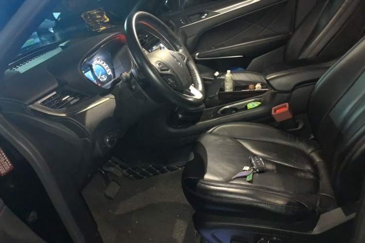 Used Lincoln MKC 2019 2.0T Two-Wheel Drive Luxury Edition China VI Standard Left Front Seat