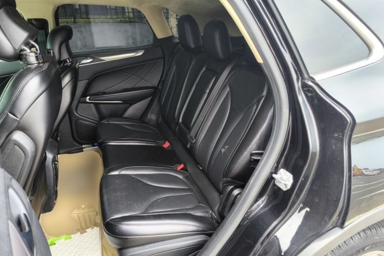 Used Lincoln MKC 2019 2.0T Two-Wheel Drive Luxury Edition China VI Standard Left Rear Seat