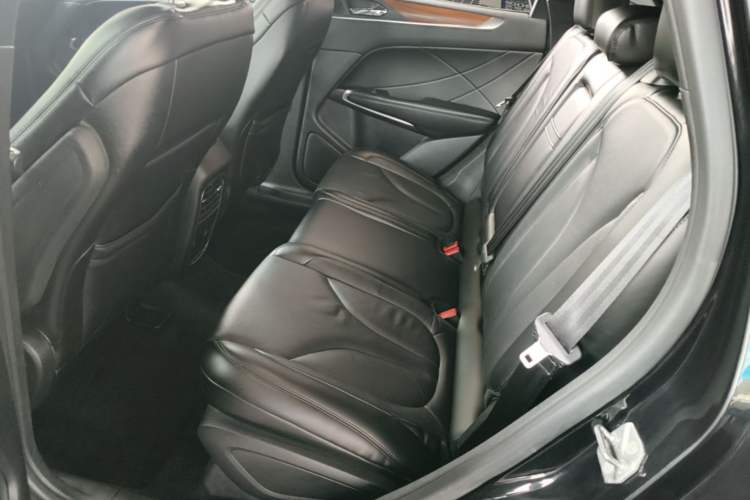 Used Lincoln MKC 2019 2.0T Four-Wheel Drive Luxury Edition China VI Standard Left Rear Seat