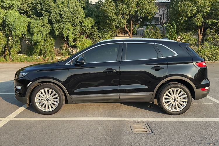 Used Lincoln MKC 2019 2.0T Two-Wheel Drive Luxury Edition China VI Standard Left Side
