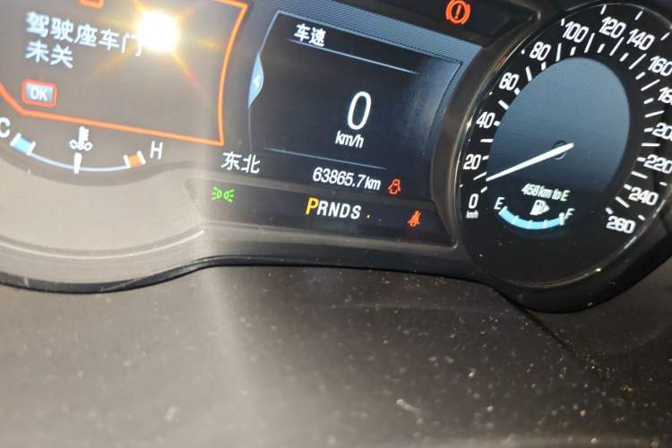 Used Lincoln MKC 2019 2.0T Two-Wheel Drive Luxury Edition China VI Standard Odometer Close Up