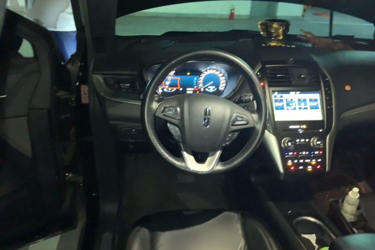 Used Lincoln MKC 2019 2.0T Two-Wheel Drive Luxury Edition China VI Standard Steering Wheel
