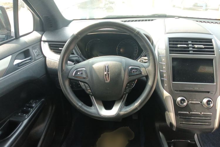 Used Lincoln MKC 2019 2.0T Two-Wheel Drive Luxury Edition China VI Standard Steering Wheel