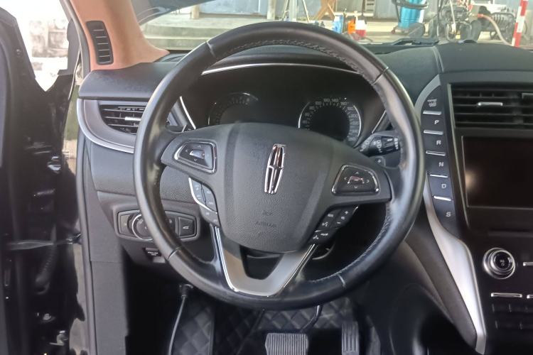 Used Lincoln MKC 2019 2.0T Two-Wheel Drive Luxury Edition China VI Standard Steering Wheel