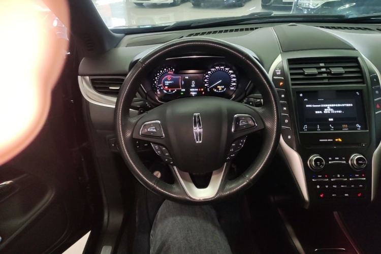 Used Lincoln MKC 2019 2.0T Two-Wheel Drive Luxury Edition China VI Standard Steering Wheel