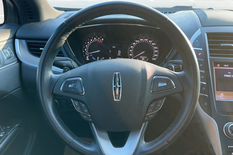 Used Lincoln MKC 2019 2.0T Two-Wheel Drive Luxury Edition China VI Standard Steering Wheel