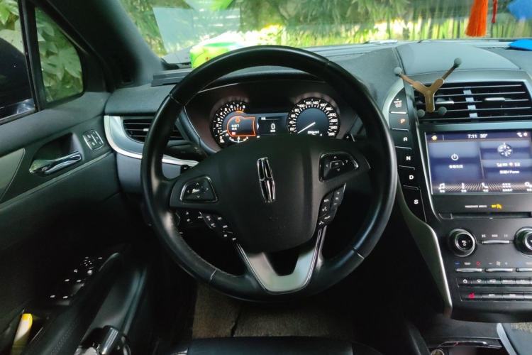 Used Lincoln MKC 2019 2.0T Two-Wheel Drive Luxury Edition China V Standard Steering Wheel