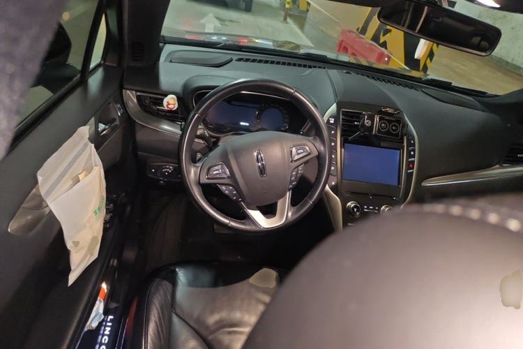 Used Lincoln MKC 2019 2.0T Two-Wheel Drive Luxury Edition China VI Standard Steering Wheel