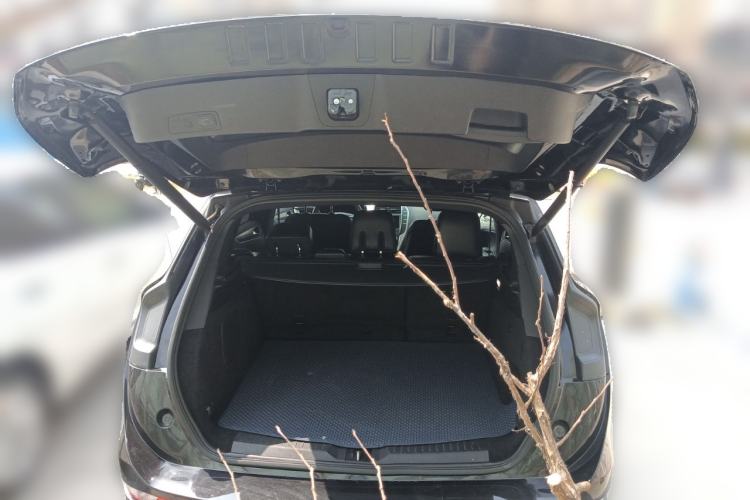 Used Lincoln MKC 2019 2.0T Two-Wheel Drive Luxury Edition China VI Standard Trunk