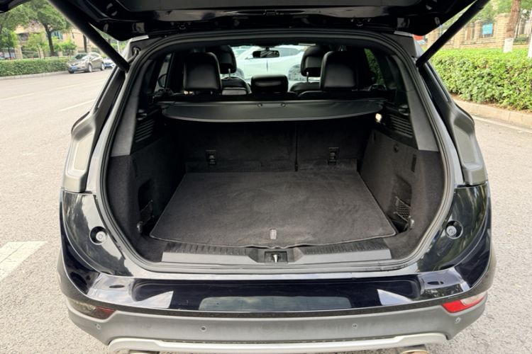 Used Lincoln MKC 2019 2.0T Four-Wheel Drive Luxury Edition China VI Standard Trunk