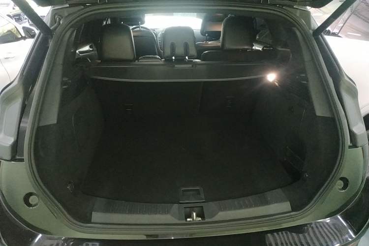 Used Lincoln MKC 2019 2.0T Two-Wheel Drive Luxury Edition China VI Standard Trunk