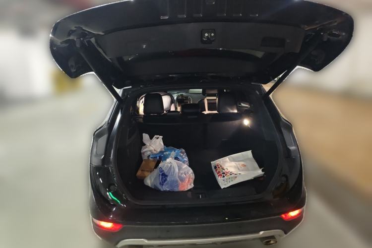 Used Lincoln MKC 2019 2.0T Two-Wheel Drive Luxury Edition China VI Standard Trunk