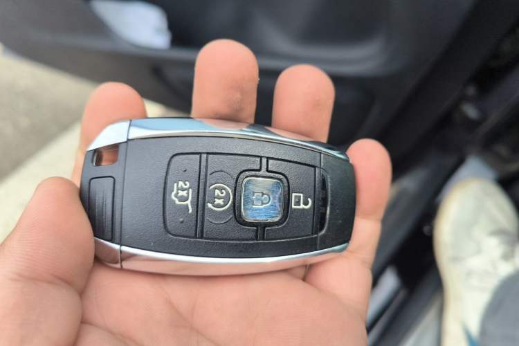 Used Lincoln MKC 2019 2.0T Two-Wheel Drive Luxury Edition China VI Standard Vehicle Key