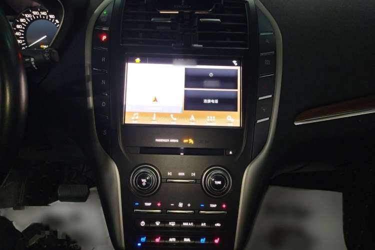 Used Lincoln MKC 2019 2.0T Two-Wheel Drive Zunya Version China VI Standard Audio And AC Panel