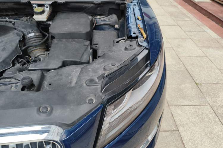 Used Lincoln MKC 2019 2.0T Two-Wheel Drive Zunya Version China VI Standard Engine Bay Left