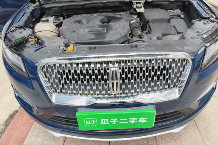 Used Lincoln MKC 2019 2.0T Two-Wheel Drive Zunya Version China VI Standard Engine Bay