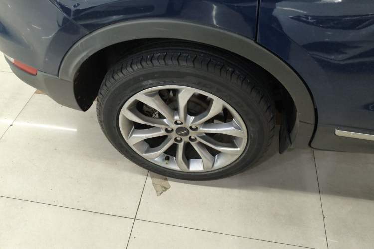 Used Lincoln MKC 2019 2.0T Two-Wheel-Drive Zunya Version China V Emission Standard Exterior 5