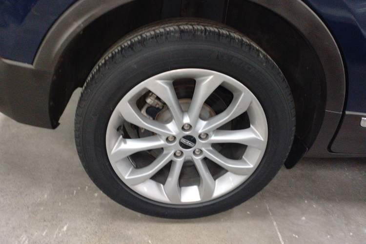 Used Lincoln MKC 2019 2.0T Two-Wheel Drive Zunya Version China VI Standard Exterior 8