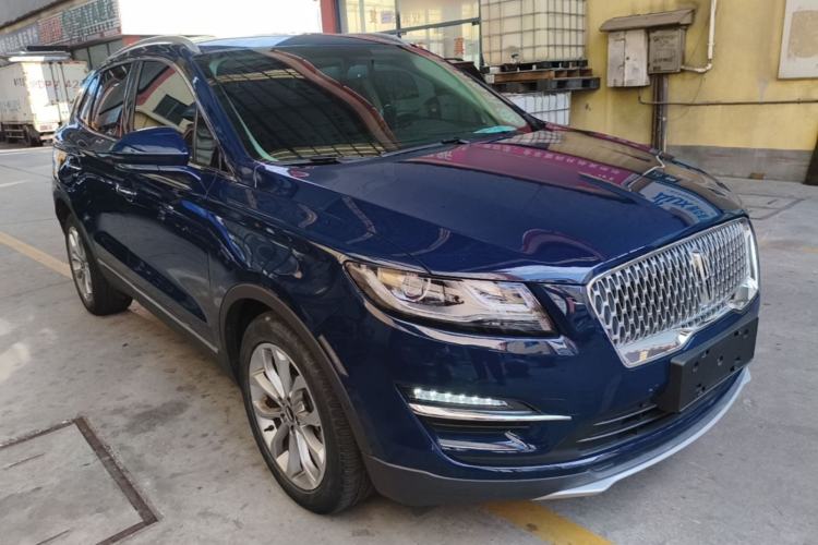 Used Lincoln MKC 2019 2.0T Two-Wheel Drive Zunya Version China VI Standard Front Right 45 Deg