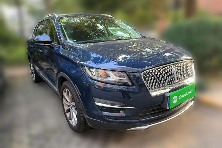 Used Lincoln MKC 2019 2.0T Two-Wheel Drive Zunya Version China VI Standard Front Right 45 Deg