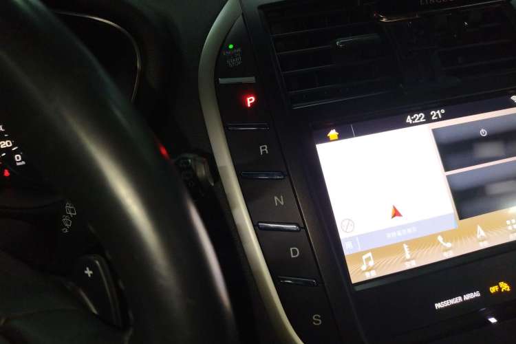 Used Lincoln MKC 2019 2.0T Two-Wheel Drive Zunya Version China VI Standard Gear Lever